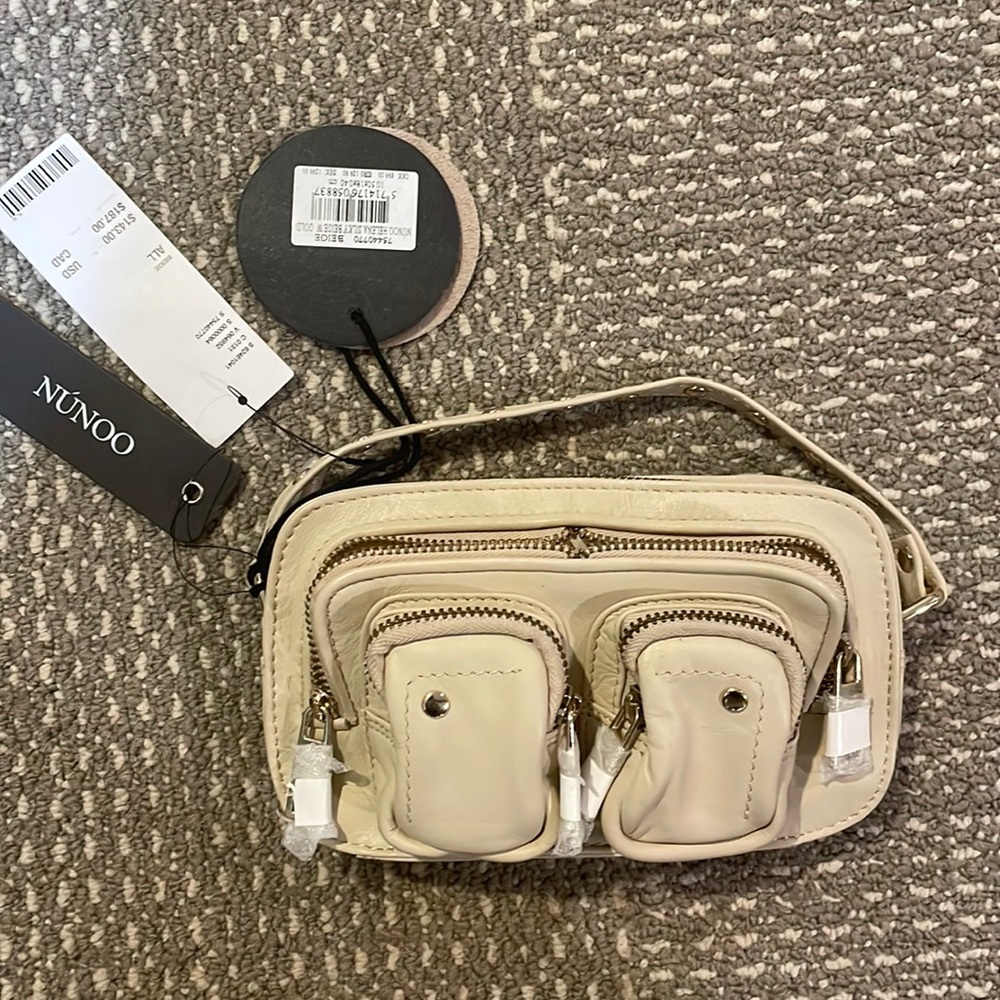 NWT - Nunoo wristlet Helena beige with gold